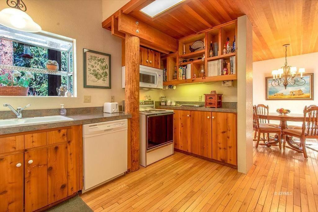 Casa De Los Arboles! Delight & Solitude Abound! Pine Cove Exterior foto